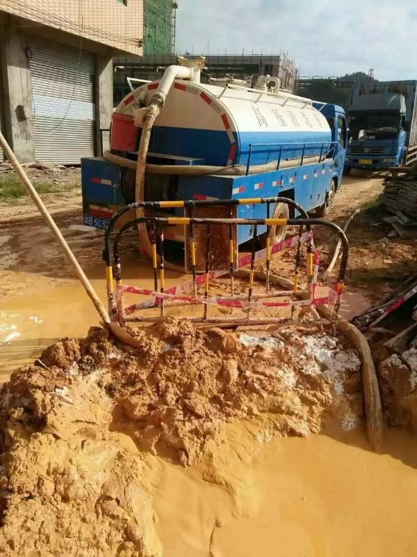 莺歌海镇工地淤泥清淤