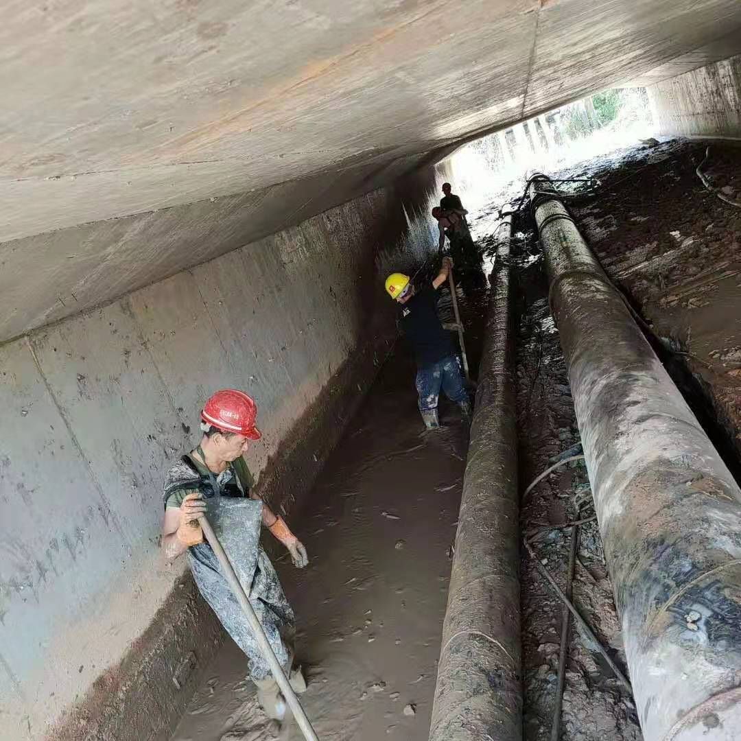 莺歌海镇工业管道清淤